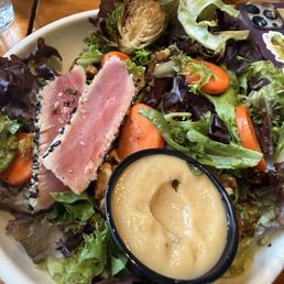 Seared tuna salad Seared tuna salad