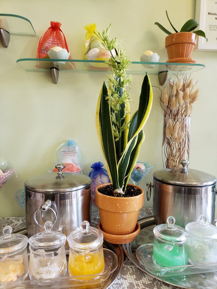 RIJU NAILS & SPA Updated August 2024 75 Photos & 24 Reviews 1100