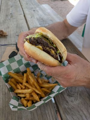 Gimme Burger by null