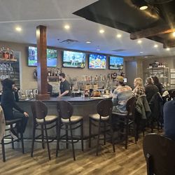 Elliot's Wood Fired Kitchen & Tap