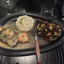 Filet special with Brussels sprouts and mashed potatoes