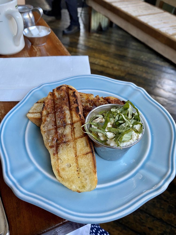 THE WAYLAND 521 Photos & 543 Reviews 700 E 9th St, New York, New