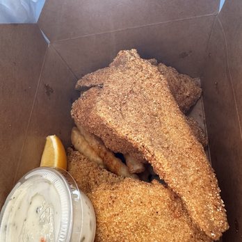 Basa Seafood Express - Crunchiest Fish and Chips - Seafood Near Me - San Francisco, California