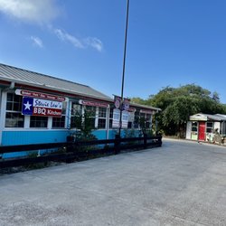 Dog'Gone Brewery - Outside