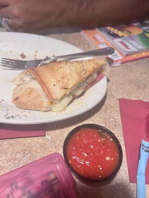Hawthorne's New York Pizza and Bar 7th Street by null
