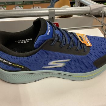 SKECHERS Warehouse Outlet - Another winner. - Shoe Stores Near Me - Phoenix, Arizona SKECHERS Warehouse Outlet - Another winner. - Shoe Stores Near Me - Phoenix, Arizona