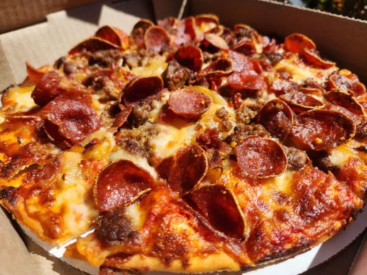 The Crust Pizza - ParkTowne Village by null