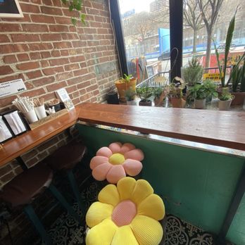 Flowers Cafe - Kaiser Richter - Breakfast & Brunch Near Me - New York, New York Flowers Cafe - Kaiser Richter - Breakfast & Brunch Near Me - New York, New York