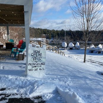 Iris Eats Maine - Iris Provisions - Bakeries Near Me - Harpswell, Maine