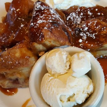 Rusty Scupper - Apple Cinnamon Bread Pudding with Vanilla Ice Cream and fresh Whipped Cream - Mmmmm Mmmm Soooo Good! - Seafood Near Me - Baltimore, Maryland