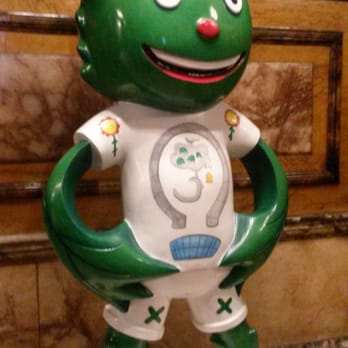 City Chambers - Clyde - mascot from the Commonwealth Games 2014 - Landmarks & Historical Buildings Near Me - Glasgow, GLG