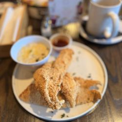 Gocha's Tapas Bar - Fish & Grits