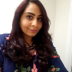 Sara Hair and Spa - Zina always makes sure my eyebrows and hair are on point. Welcoming and kind. Love my new cut, got a lit of compliments!!! Best place!!