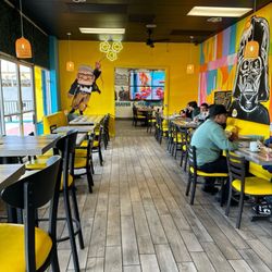 A Huevo Cafe - Inside
