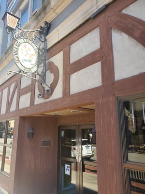 Usinger's Famous Sausage | Fred Usinger, Inc. by null