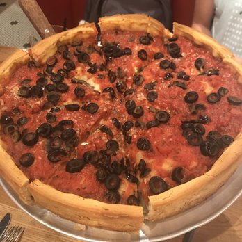 Giordano's - Veggie Deep Dish Pizza - Pizza Near Me - Chicago, Illinois