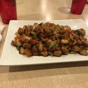 Asian Cafe - Cashew chicken dinner - Chinese Near Me - Burleson, Texas