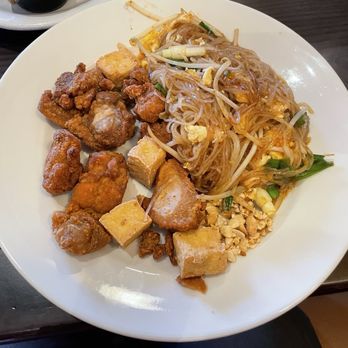 Saigon Vietnamese Restaurant - Vietnamese Near Me - Tracy, California