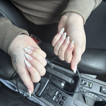 Tiffany Nails & Spa - Nail Salons Near Me - Lake Oswego, Oregon