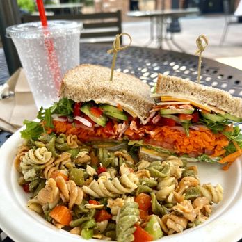 Simple Simon's Bakery & Bistro - Veggie Sandwich, Pasta & Sprite - Bakeries Near Me - Riverside, California