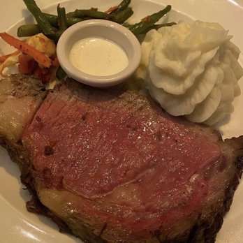 Hy's Steak House - Prime rib medium minus - Steakhouses Near Me - Honolulu, Hawaii