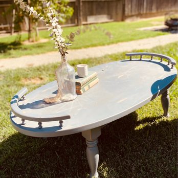 The Vintage Nest - Coffee table - Gift Shops Near Me - Willows, California The Vintage Nest - Coffee table - Gift Shops Near Me - Willows, California