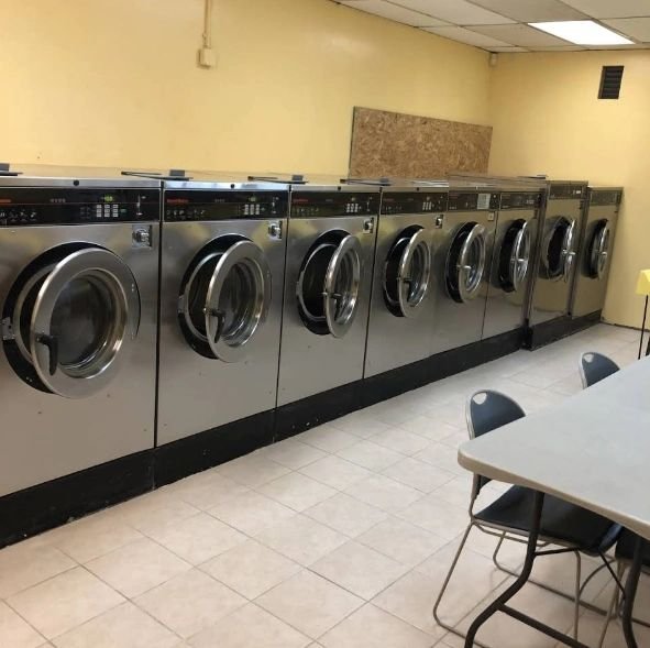NADIA’S LAUNDROMAT Updated October 2024 15404 East Mississippi Ave