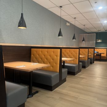The Jade Cuisine - Booth seating - Chinese Near Me - Rancho Cordova, California The Jade Cuisine - Booth seating - Chinese Near Me - Rancho Cordova, California