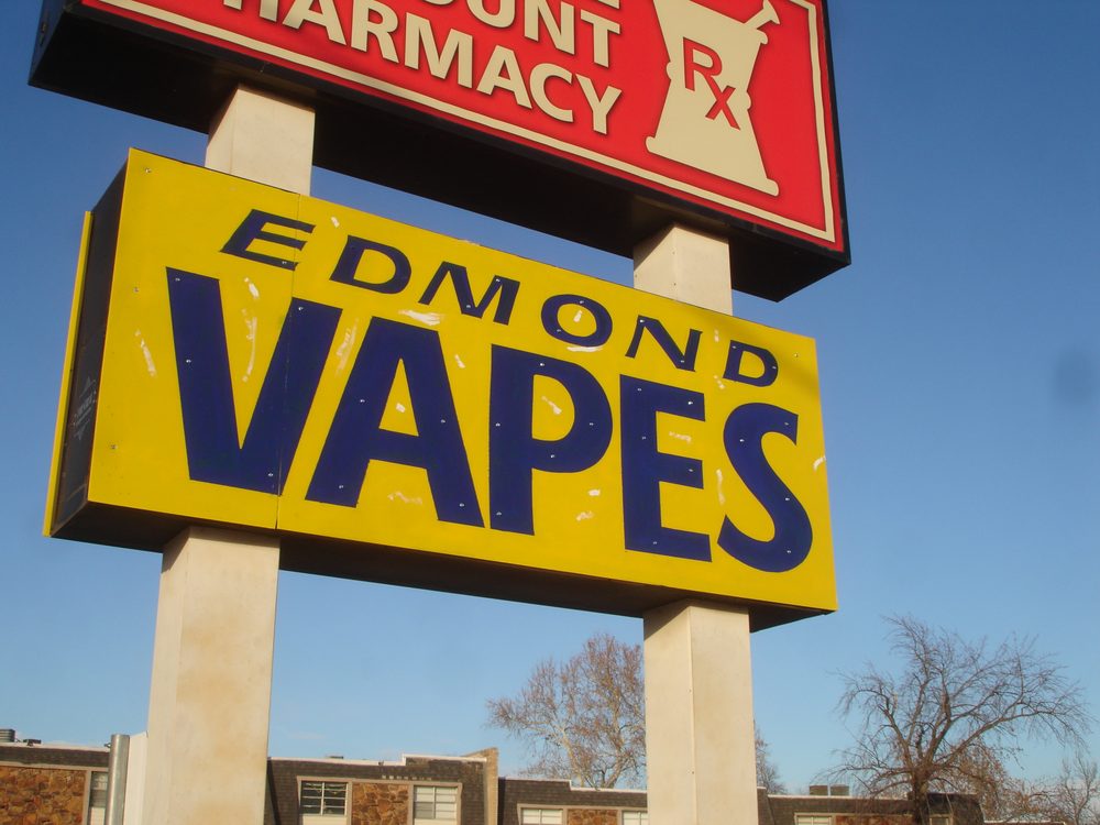 EDMOND VAPES 15 Photos 106 S Bryant Ave, Edmond, Oklahoma Vape