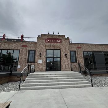 Sigillo Cellars - Front entrance - Wine Tasting Room Near Me - Chelan, Washington