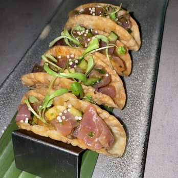 Oak - CRISPY AHI TUNA TACOS SO GOOD - New American Near Me - Laguna Beach, California Oak - CRISPY AHI TUNA TACOS SO GOOD - New American Near Me - Laguna Beach, California