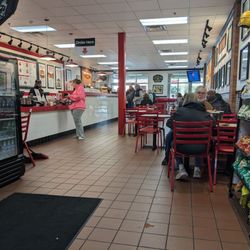 Firehouse Subs - Dining area