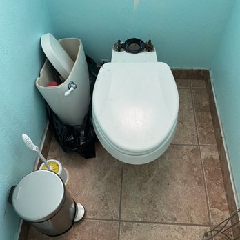 A.W.O Plumbing - Toilet broke tank - Plumbing Near Me A.W.O Plumbing - Toilet broke tank - Plumbing Near Me