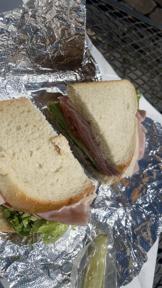 MUFFIN’S GENERAL MARKET Updated September 2024 10 Reviews 28