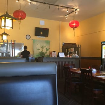 Red Lantern - Dining area - Chinese Near Me - Brea, California Red Lantern - Dining area - Chinese Near Me - Brea, California