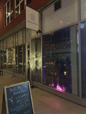Del Re Wine Bar by null