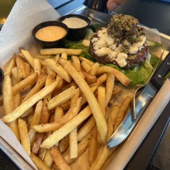 Tipsy Cow Burger Bar - Redmond - Burgers Near Me - Redmond, Washington