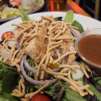 Bunny's Bar & Grill - Asian Chicken salad - Sports Bars Near Me - St Louis Park, Minnesota