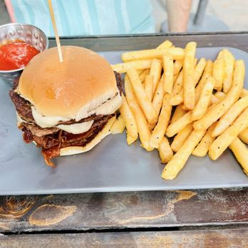 18bin - Bars Near Me - Las Vegas, Nevada