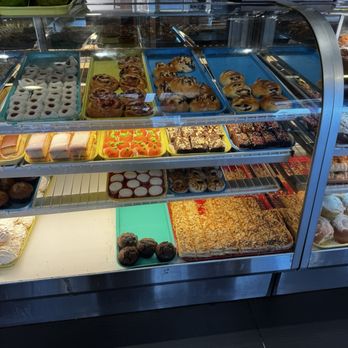Panadería España Repostería - Pastries - Bakeries Near Me - Carolina, Puerto Rico