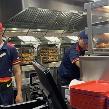 Jollibee - Fast Food Near Me - San Francisco, California
