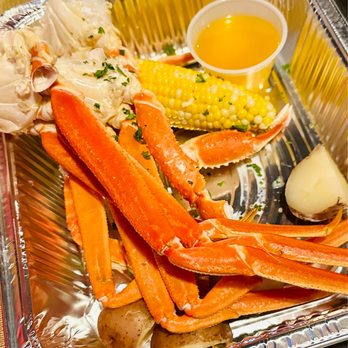 Benny the Bum's - Snow Crab Legs - American Near Me - Philadelphia, Pennsylvania Benny the Bum's - Snow Crab Legs - American Near Me - Philadelphia, Pennsylvania