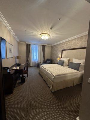 Steigenberger Frankfurter Hof by null