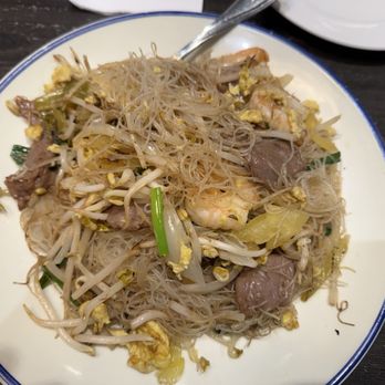 Yi Xin Cafe - House Noodles - Hong Kong Style Cafe Near Me - Honolulu, Hawaii Yi Xin Cafe - House Noodles - Hong Kong Style Cafe Near Me - Honolulu, Hawaii