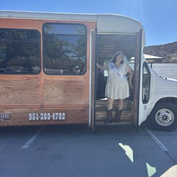 Woody Wagon Wine Tours - Wine Tours Near Me Woody Wagon Wine Tours - Wine Tours Near Me