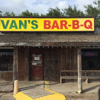 Van's Barbecue - Van's Bbq - Barbeque Near Me - Oakville, Texas