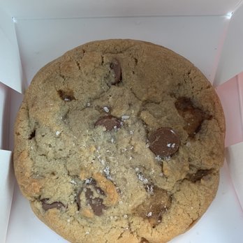 Crumbl - Bellaire - Salted Caramel Toffee 5/5 stars DELICIOUS! The best crumble cookie on their menu in my opinion - Bakeries Near Me - Bellaire, Texas Crumbl - Bellaire - Salted Caramel Toffee 5/5 stars DELICIOUS! The best crumble cookie on their menu in my opinion - Bakeries Near Me - Bellaire, Texas
