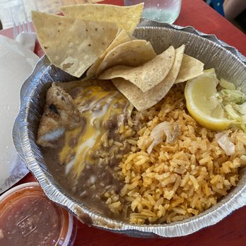 El Carpintero - Fish filet combo. Smack-your-granny good! - Mexican Near Me - Burbank, California El Carpintero - Fish filet combo. Smack-your-granny good! - Mexican Near Me - Burbank, California