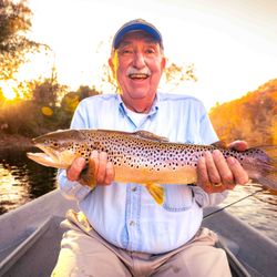Brookings Anglers - Big Brown Trout caught on a Tuckaseegee River Float