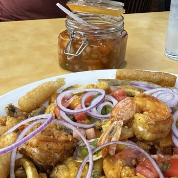 Islas Del Caribe Restaurant - Seafood Near Me - Miami, Florida Islas Del Caribe Restaurant - Seafood Near Me - Miami, Florida